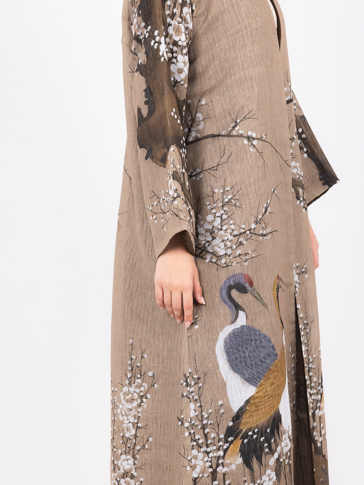 Mocha Crane Scene Abaya